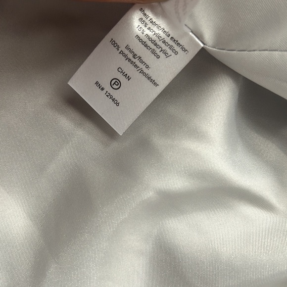 Venus Mid-Length Faux-Fur Coat, Size XL New w/Tag in original packaging - Picture 10 of 12